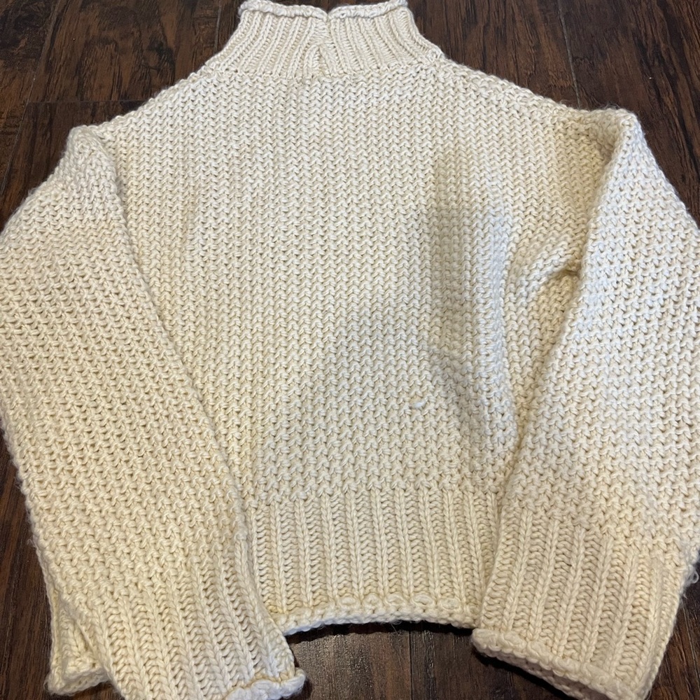 Cotton Candy Cream Knit Turtleneck Sweater S/M